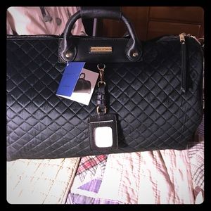 Adrienne Vittadini DiamondQuilted Velvet DuffleBag